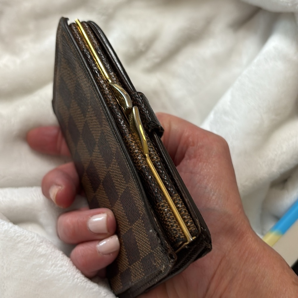 Louis Vuitton Brown and Tan Checkered Wallet - Picture 6 of 11
